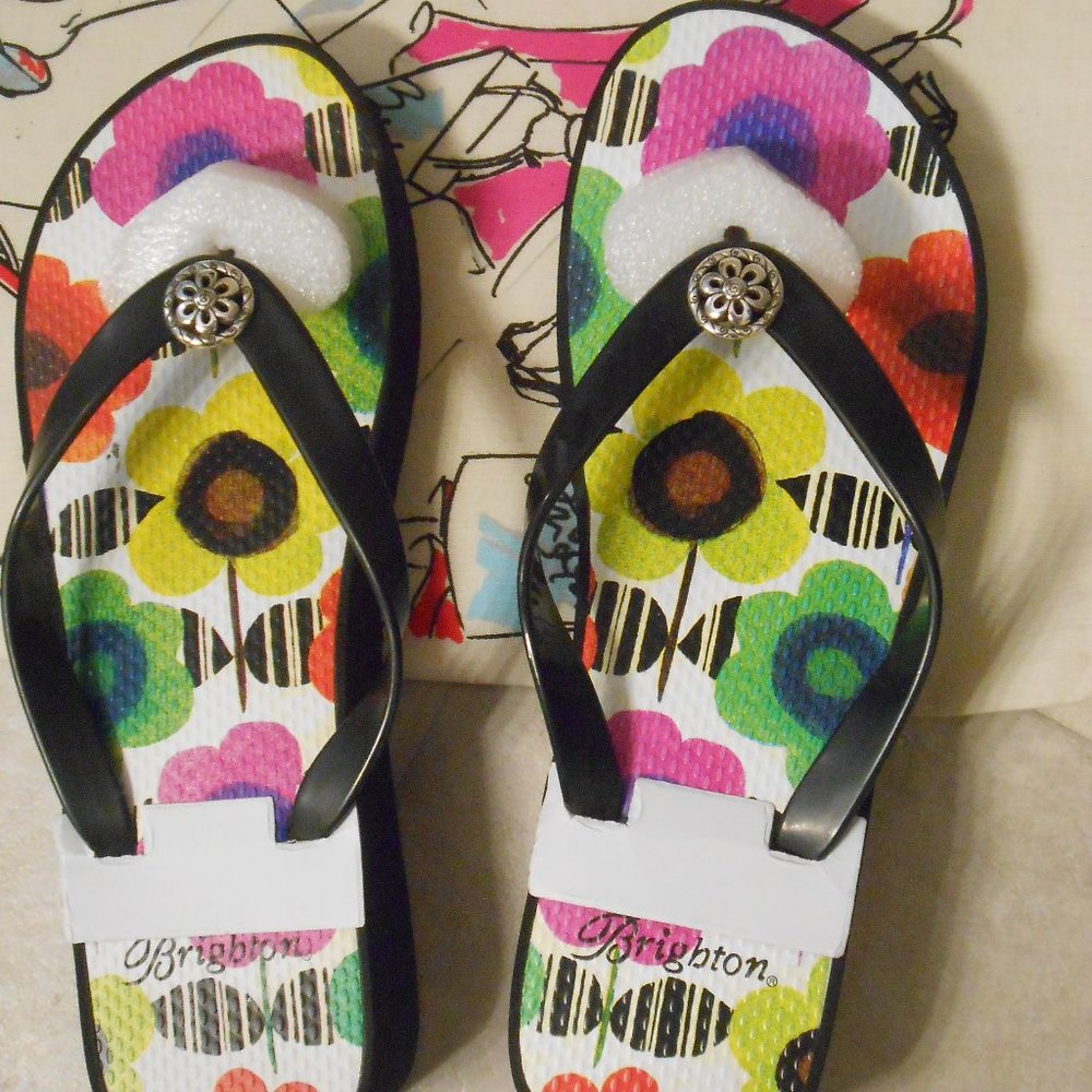 New Brighton size 9 multi colored POP flip flops